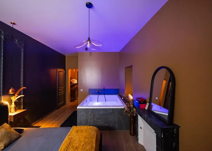 Apartament Dreamy - Evasion, Balneo & Cinema Prive Angers